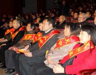駐馬店天中英模人物吳樹蘭、趙小參、張全收、越玉環(huán)等也應(yīng)邀在前排就坐觀看演出。