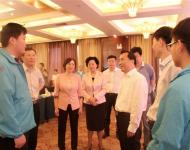 駐馬店廣視融媒新聞客戶端上線啟動(dòng)儀式結(jié)束后，駐馬店市委常委,宣傳部長(zhǎng)戚存杰，駐馬店市政府副市長(zhǎng)馮玉梅等領(lǐng)導(dǎo)同志親切接見廣視融媒新聞客戶端部分工作人員，對(duì)新聞客戶端工作人員的工作給予充分肯定，并對(duì)今后的工作寄于厚望！