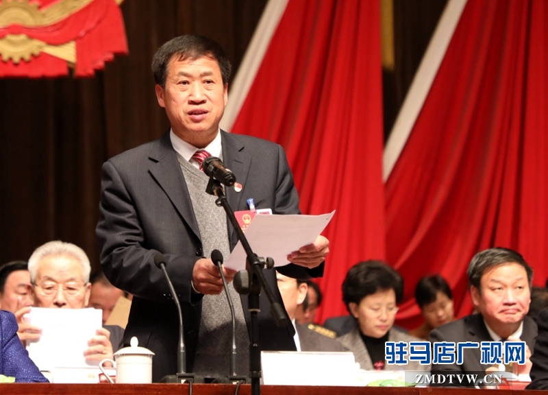 上午九時，張憲中宣布大會開幕