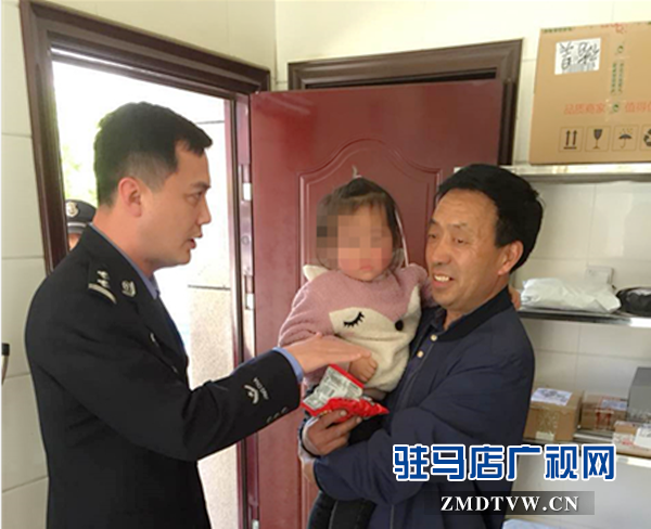 三歲女孩丟失，多虧東高民警幫忙