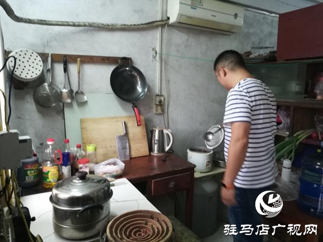 國(guó)慶假期 他們依然值守在老樂(lè)山頂