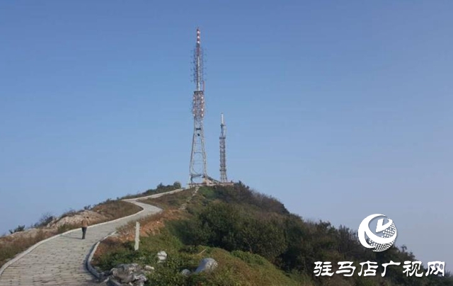 國(guó)慶假期 他們依然值守在老樂(lè)山頂