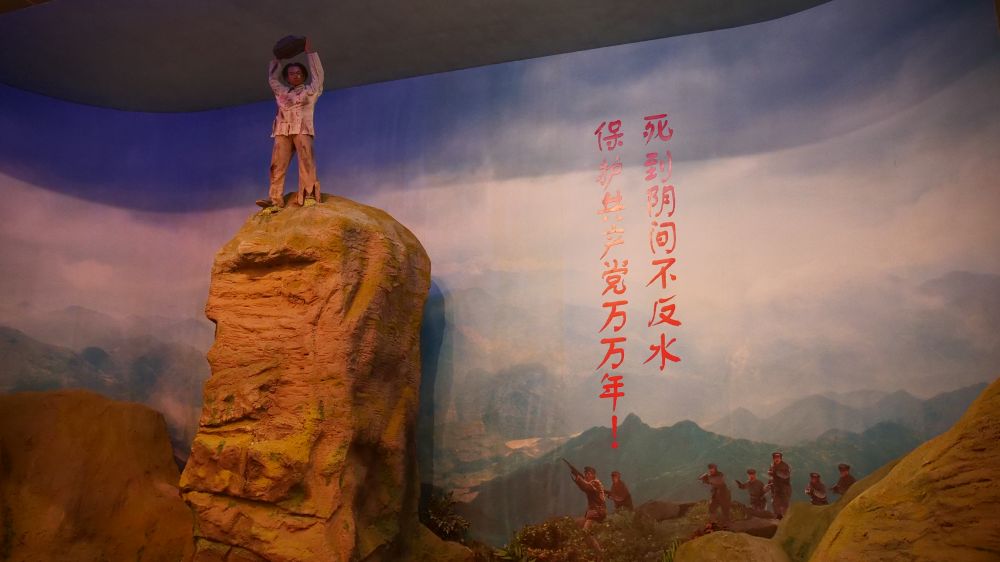 青春的錚錚誓詞——追憶21歲跳崖殉志的“小江部長(zhǎng)”