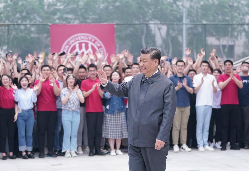 新華社重磅稿件講述總書記同青年的故事