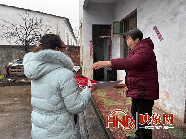 駐馬店市驛城區(qū)朱古洞鄉(xiāng)：送‘福’進鄉(xiāng)村 年味暖人心