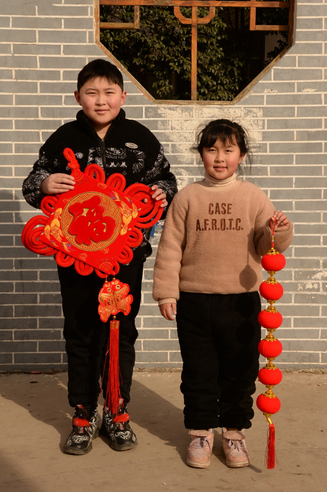 新春走基層丨新年來張全家福吧！攝影志愿者用光影為村民留住煙火年年