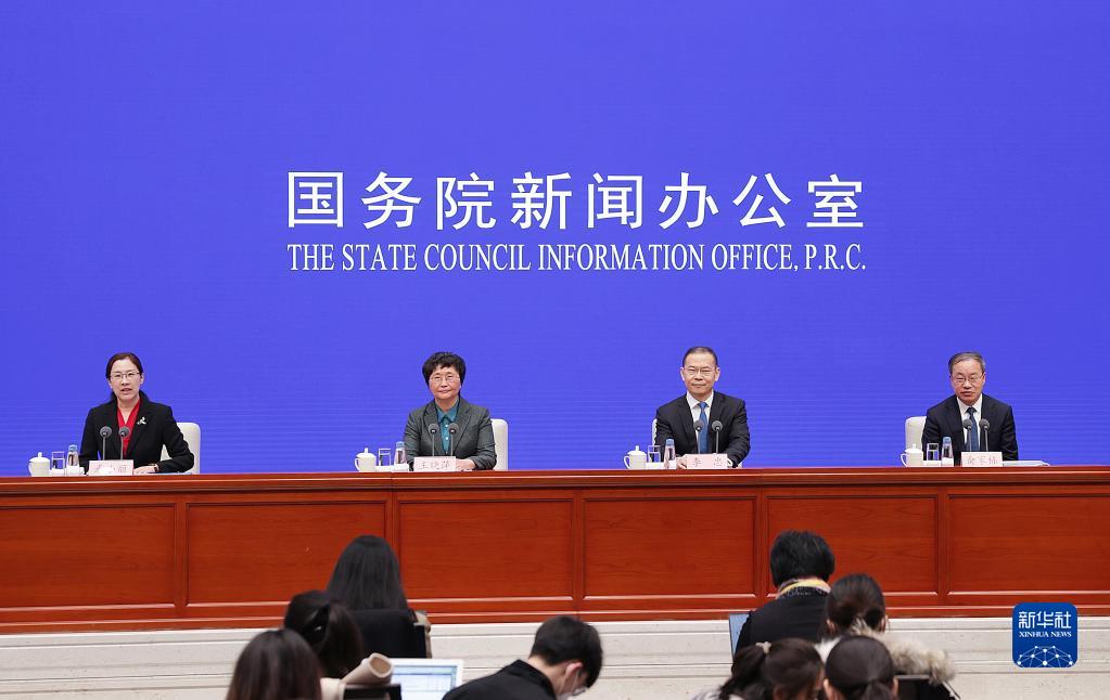 權(quán)威部門話開局丨夯實民生之本 推動社會保障事業(yè)高質(zhì)量發(fā)展——人社部有關(guān)負(fù)責(zé)人談新舉措新進展