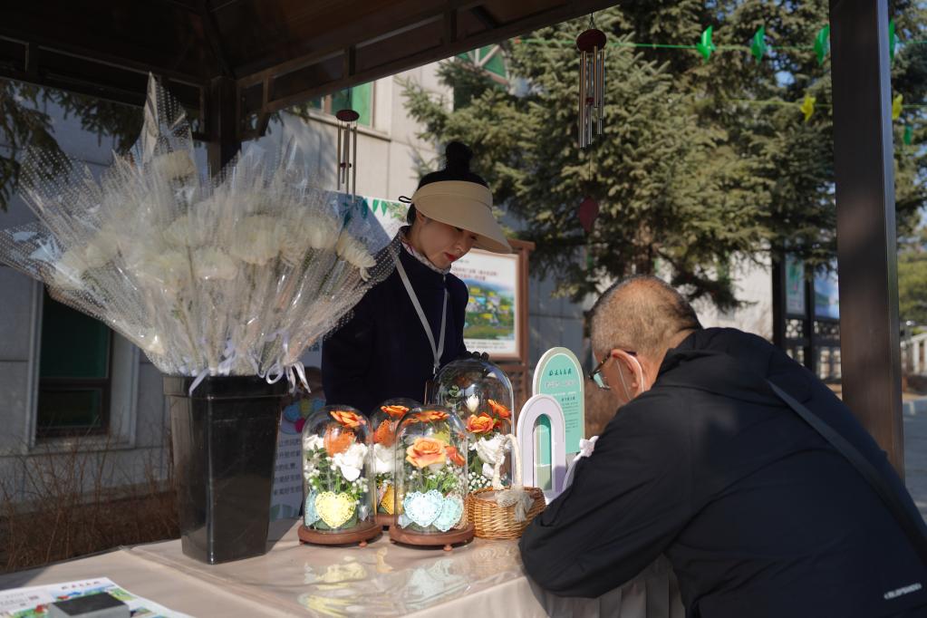 憶親人、祭先烈、踏青游——全國多地清朗過清明