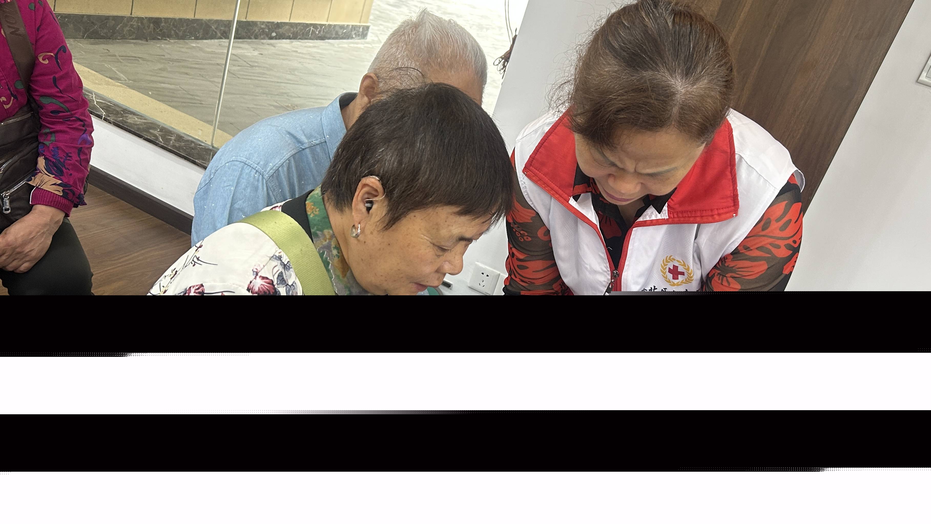全民數(shù)字素養(yǎng)與技能提升月，重慶渝北區(qū)開展數(shù)字進(jìn)社區(qū)活動