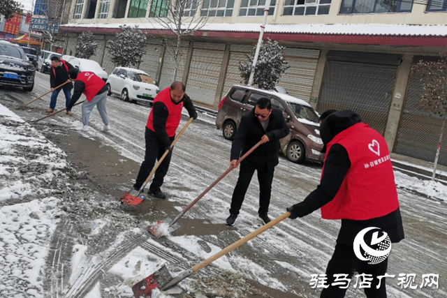 新蔡縣孫召鎮(zhèn)：清雪除冰顯擔(dān)當(dāng) 道路清運做保障