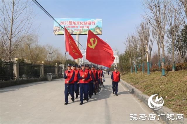 駐馬店市消防救援支隊高新區(qū)大隊消防志愿者開展植樹造林志愿服務活動