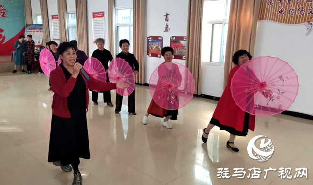 驛城區(qū)雪松街道紗廠社區(qū)舉辦重陽(yáng)節(jié)系列活動(dòng)