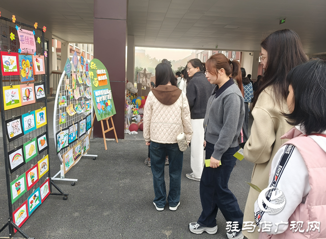駐馬店經(jīng)濟(jì)開發(fā)區(qū)金雀路小學(xué)舉行第一屆家長開放周活動
