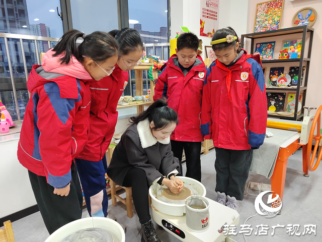 “育”見未來•教改進(jìn)行時丨駐馬店實(shí)驗(yàn)小學(xué)：多彩課后服務(wù) 綻放童年光彩