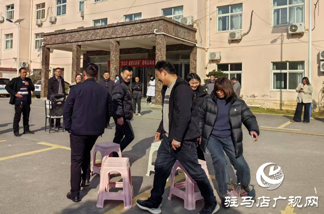 新蔡縣佛閣寺鎮(zhèn)開展慶新年趣味運(yùn)動(dòng)會(huì)