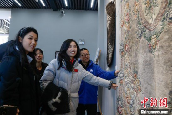 “跟著賽事去旅行”：冰壺運(yùn)動員開啟非遺探秘之旅 感受西寧千年文脈