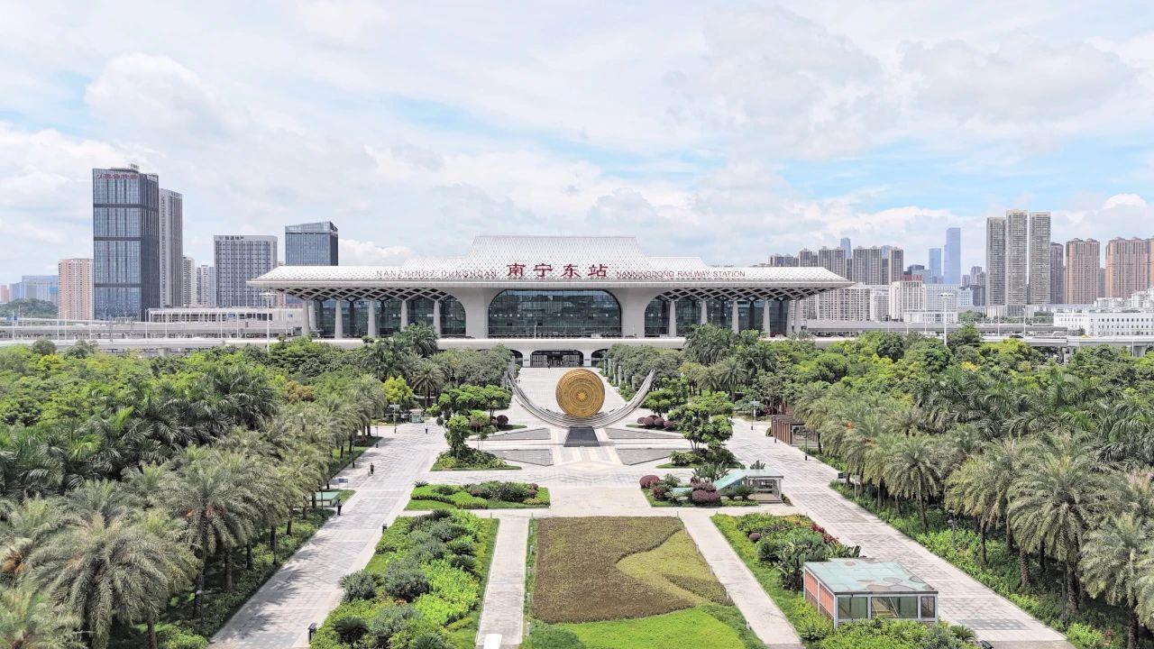 春意漸濃，這條高鐵沿線的寶藏城市“藏不住”了！