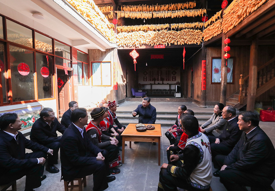 習(xí)近平總書(shū)記的“板凳座談會(huì)”