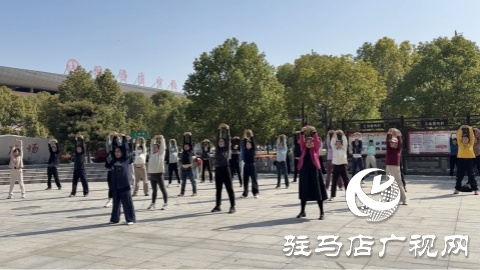 “養(yǎng)心課堂”第三期在工人文化宮職工文化廣場圓滿舉行