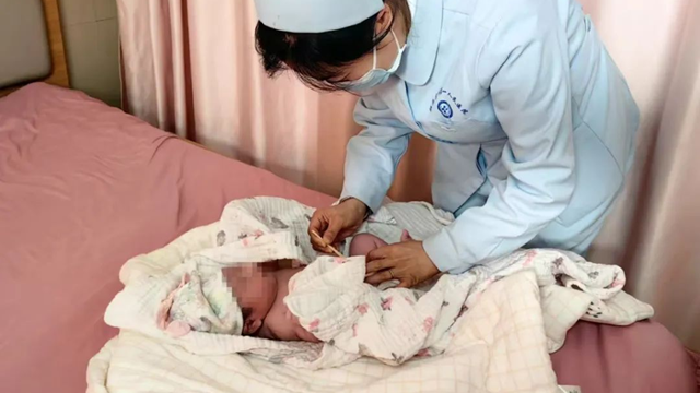  “豫健護(hù)理到家”解決患者換藥難題，上門護(hù)理暖人心