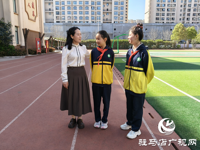 潘琦：師愛(ài)無(wú)言 潤(rùn)木無(wú)聲