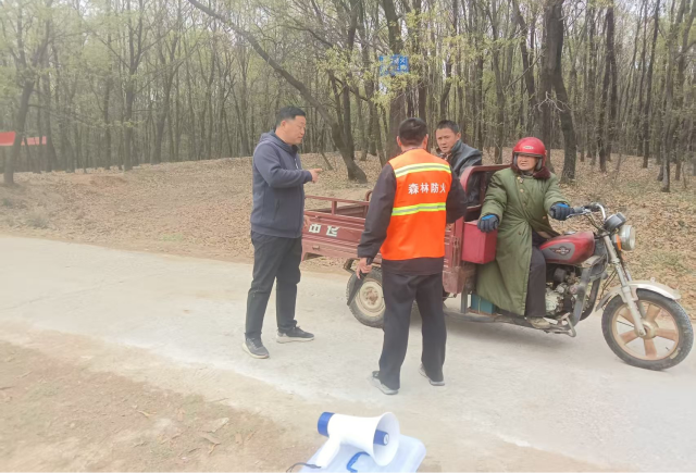 國有駐馬店市薄山林場：領導干部下沉一線 筑牢森林防火安全防線