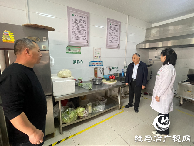 中國殘聯(lián)副主席張銀良深入開發(fā)區(qū)、遂平縣看望殘疾人