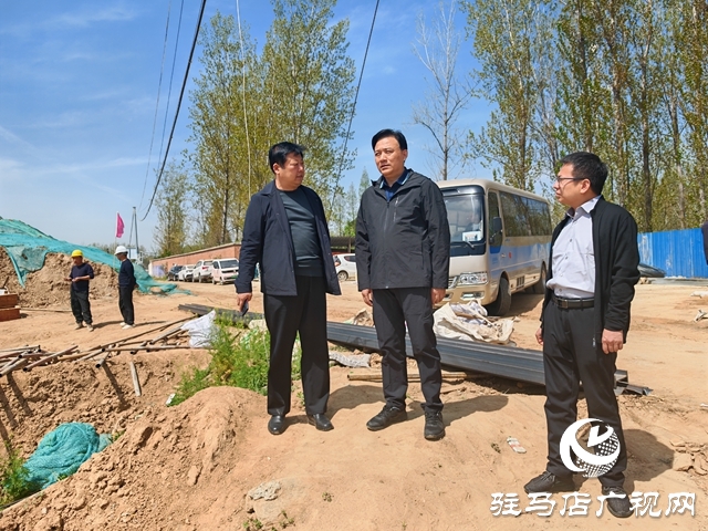  西平縣委書記侯公濤調(diào)研水利項目建設(shè)、麥田管理等重點工作