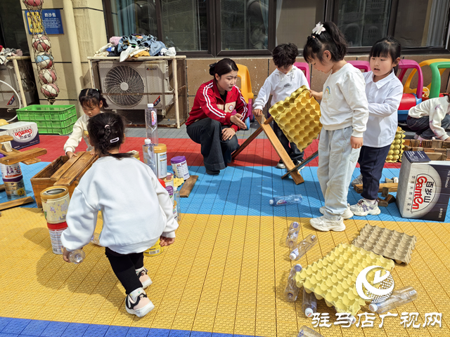 李軍杰：十二載幼教路 以愛(ài)育花開(kāi)