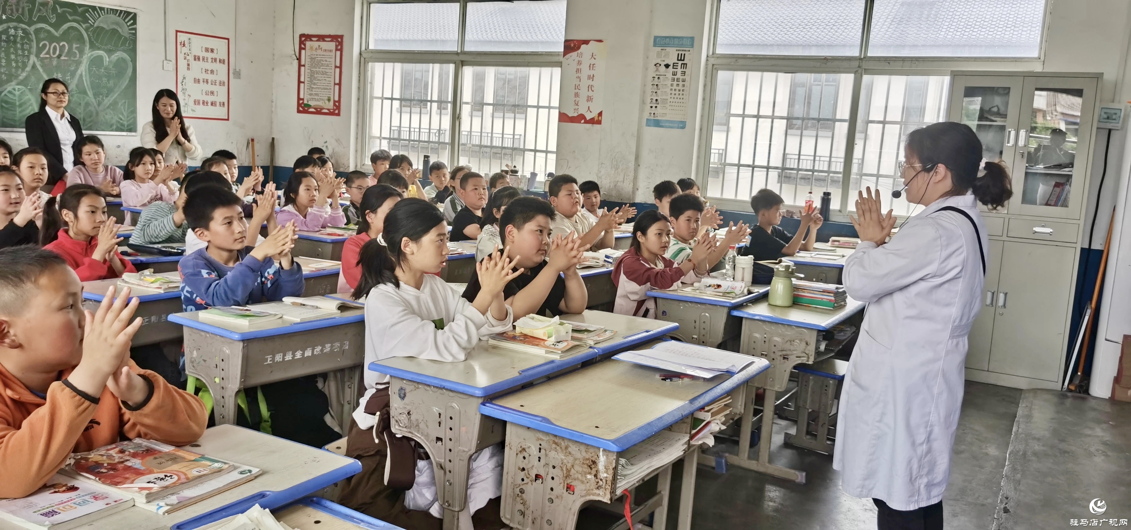 正陽(yáng)縣院感質(zhì)控中心開(kāi)展2025年“世界手衛(wèi)生日”宣教活動(dòng)