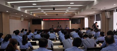6月25日，全市檢察長(zhǎng)集中接待群眾舉報(bào)